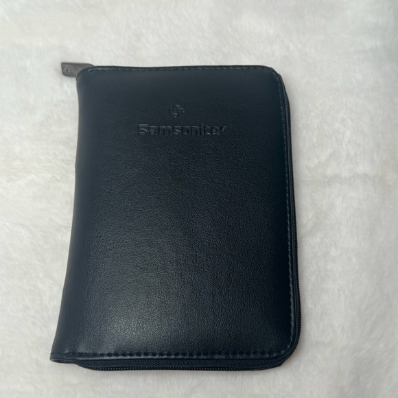 Samsonite travel folio back - Picture 10 of 13